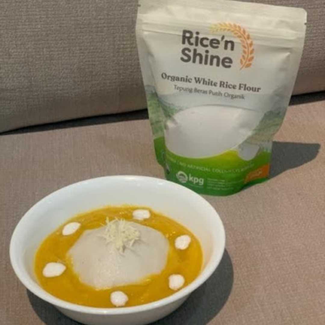 Indonesian Sweet Coconut Rice Porridge With Mango Puree