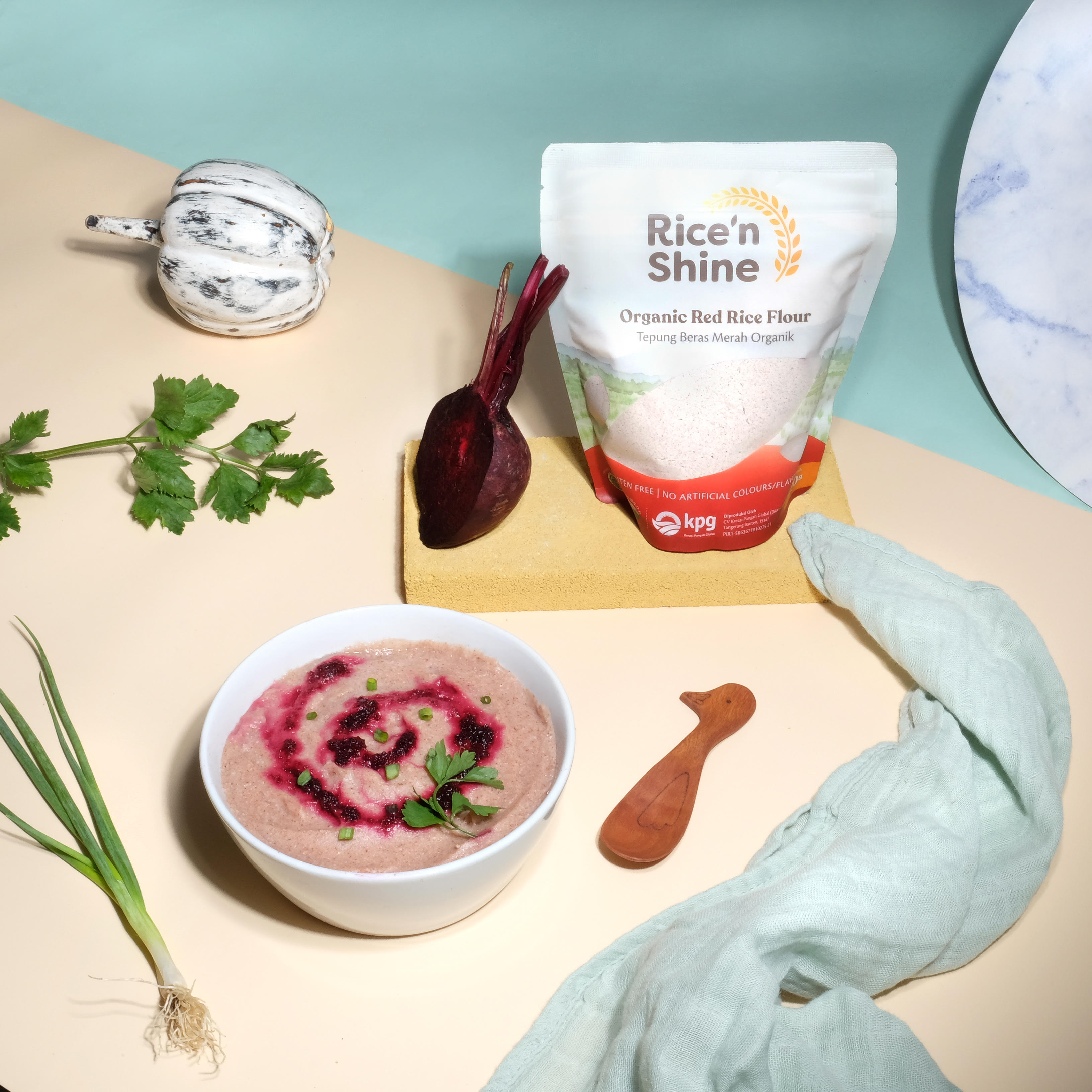 Rice 'n Shine Red with Beetroot puree & Celery